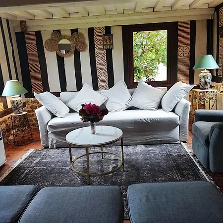 La Longere Dans La Prairie Tatil Evi Quetteville
