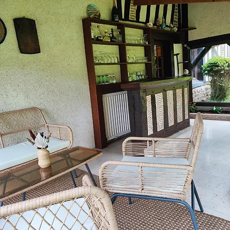 La Longere Dans La Prairie * Quetteville