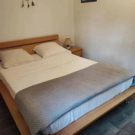 La Longere Dans La Prairie