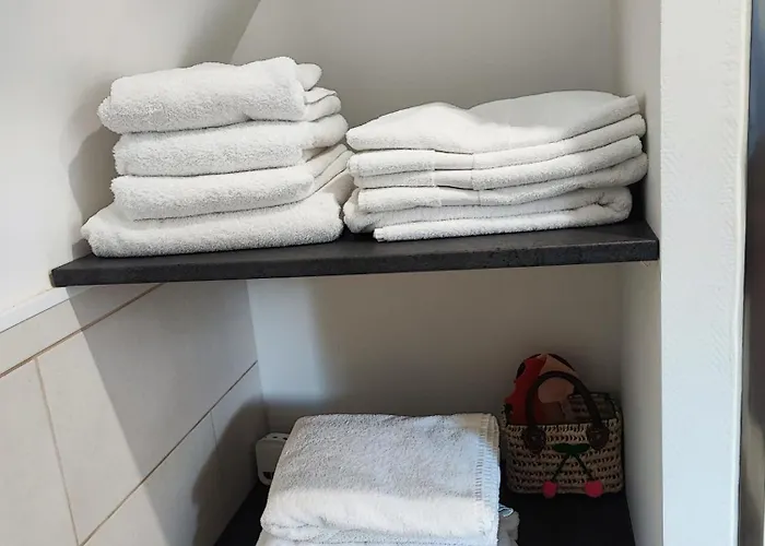 La Longère Dans La Prairie Quetteville