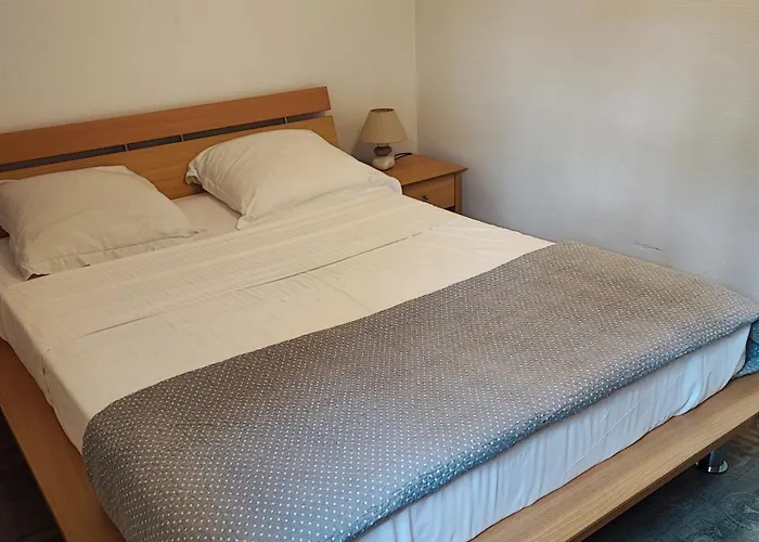 La Longere Dans La Prairie